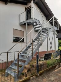 Treppe aus Stahl mit Seilgel&auml;nder, Kerzenheim